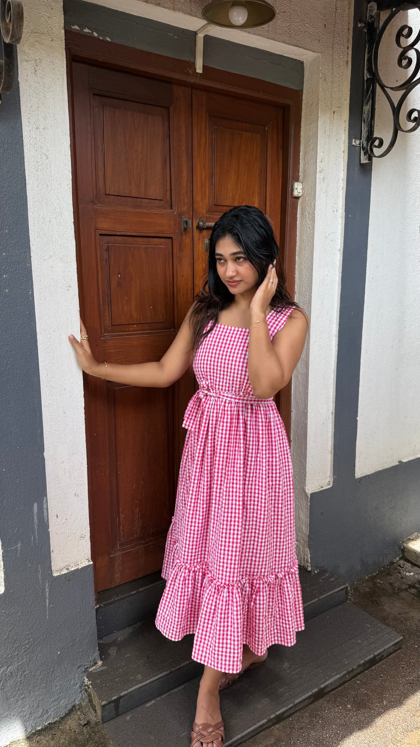 Pink ruffled midi dress